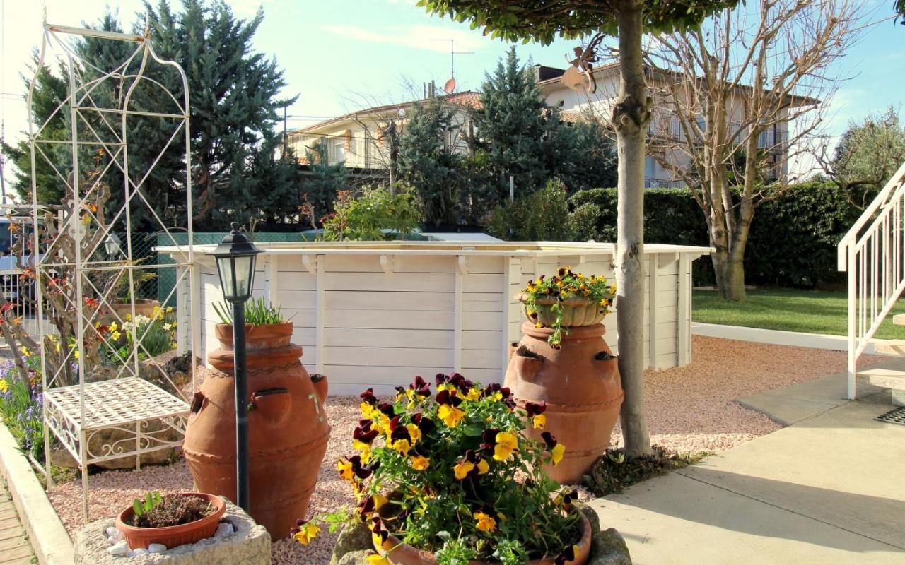 Villa Le Fate Dimora Di Charme Con Piscina لاتيزي المظهر الخارجي الصورة